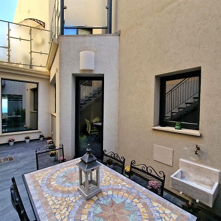 Ferienwohnung The White Domus Taormina Exterior foto