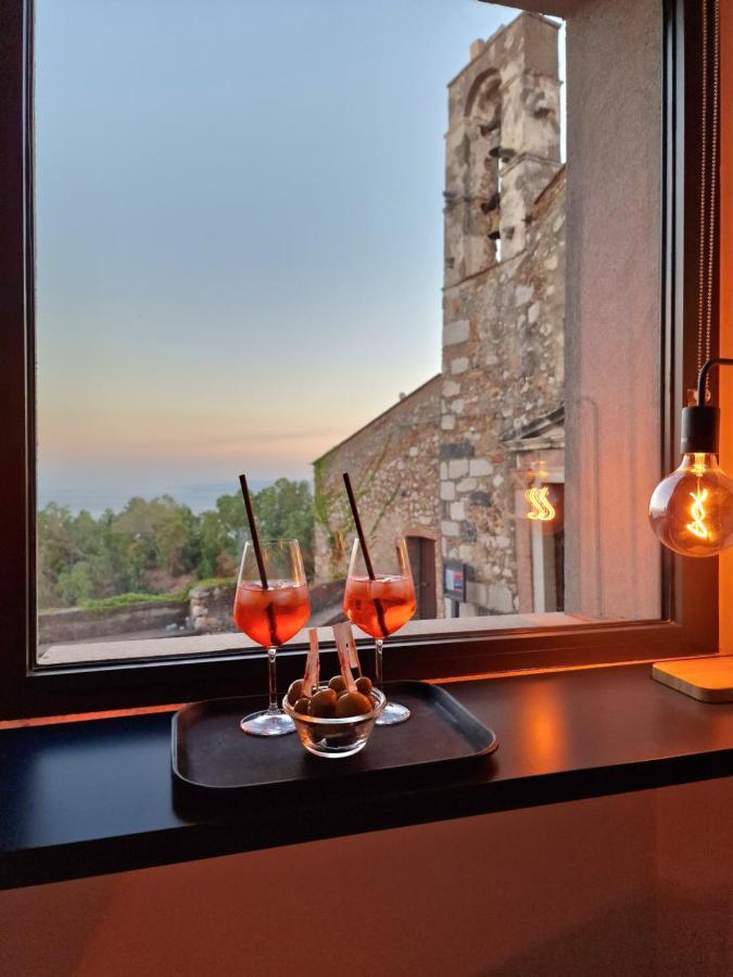 Ferienwohnung The White Domus Taormina Exterior foto