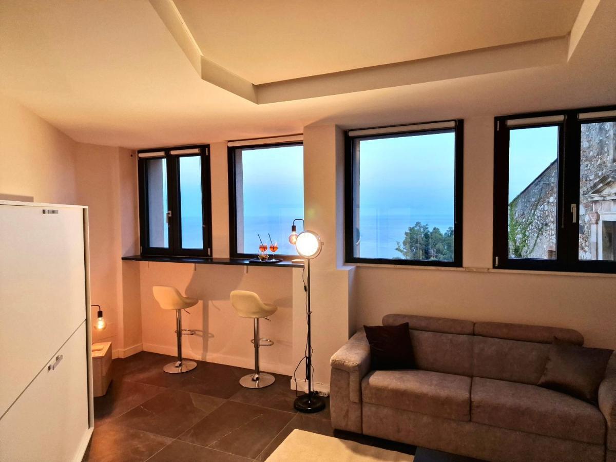 Ferienwohnung The White Domus Taormina Exterior foto